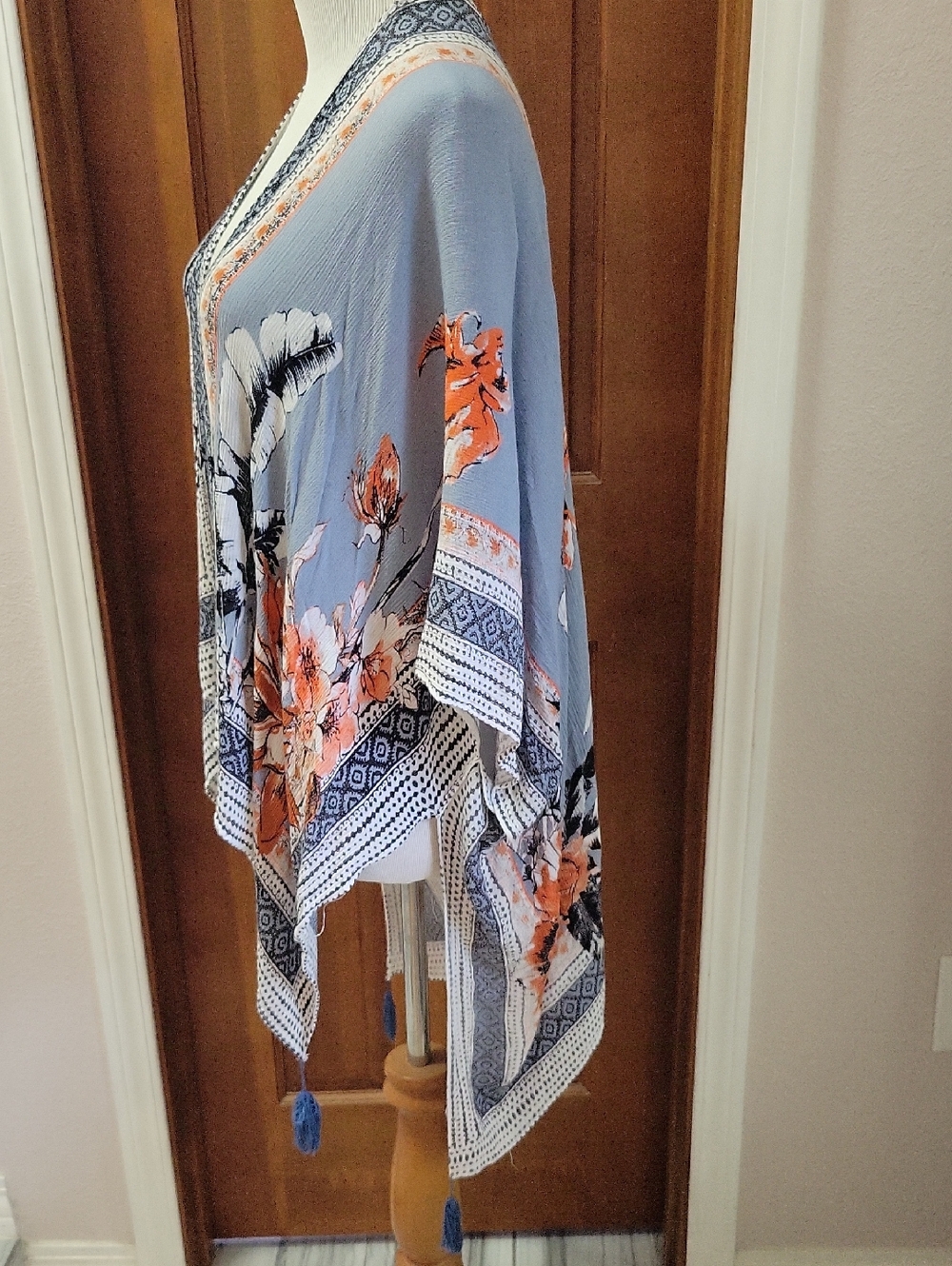 Floral Border Kimono Cardigan - Picture 2 of 4